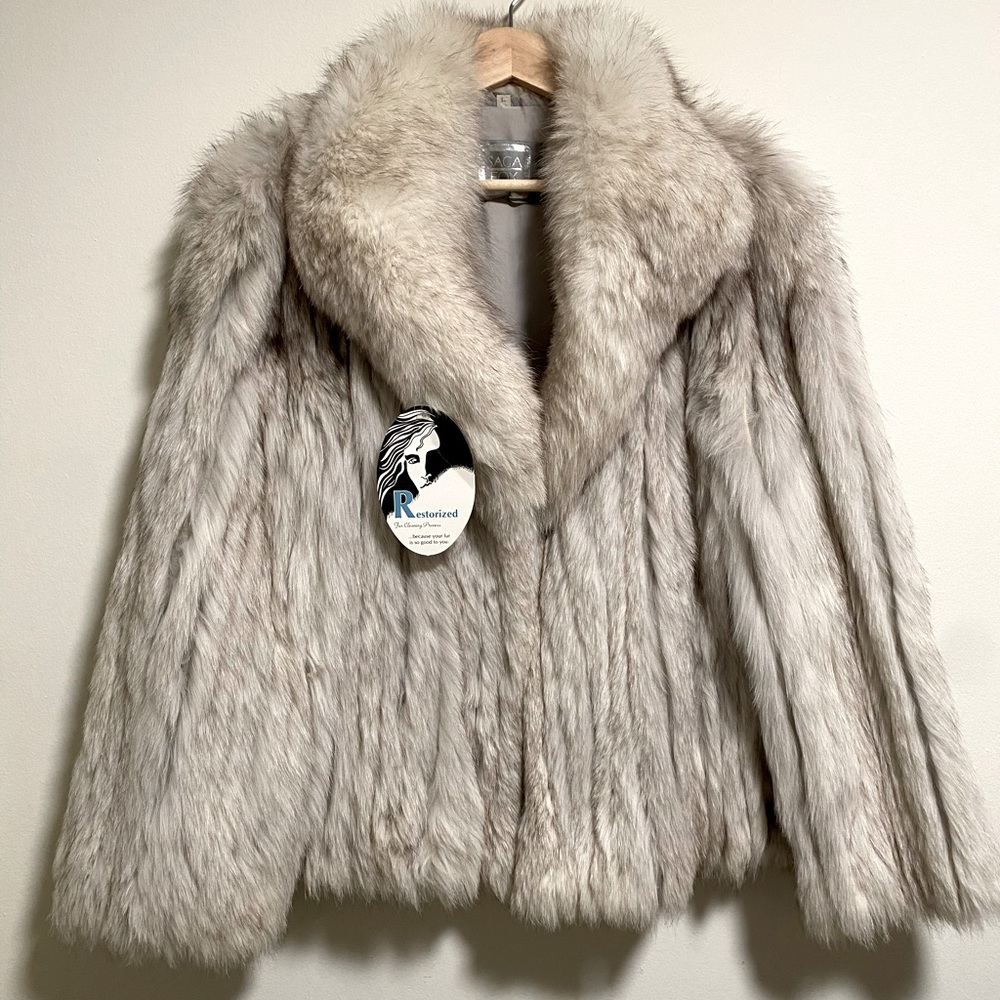 VINTAGE SAGA FOX FUR